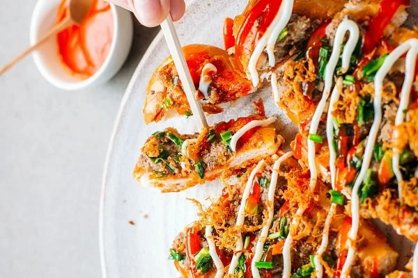 làm bánh mì nướng sa tế