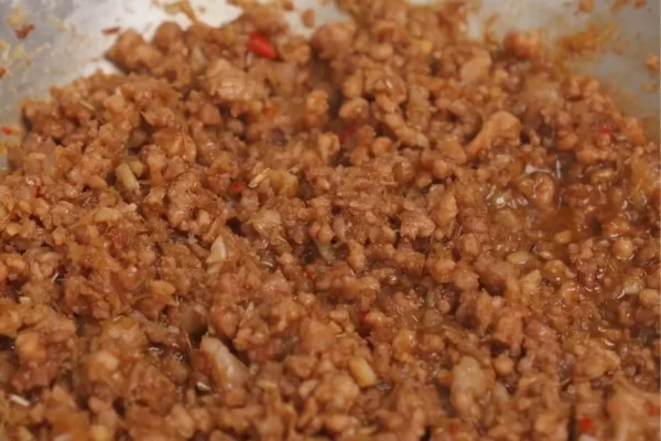 Cho mắm tép và các loại gia vị