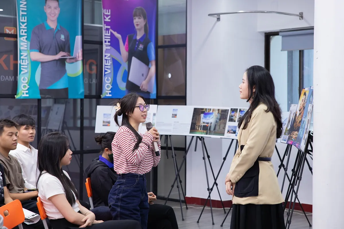 đặt câu hỏi tại chương trình