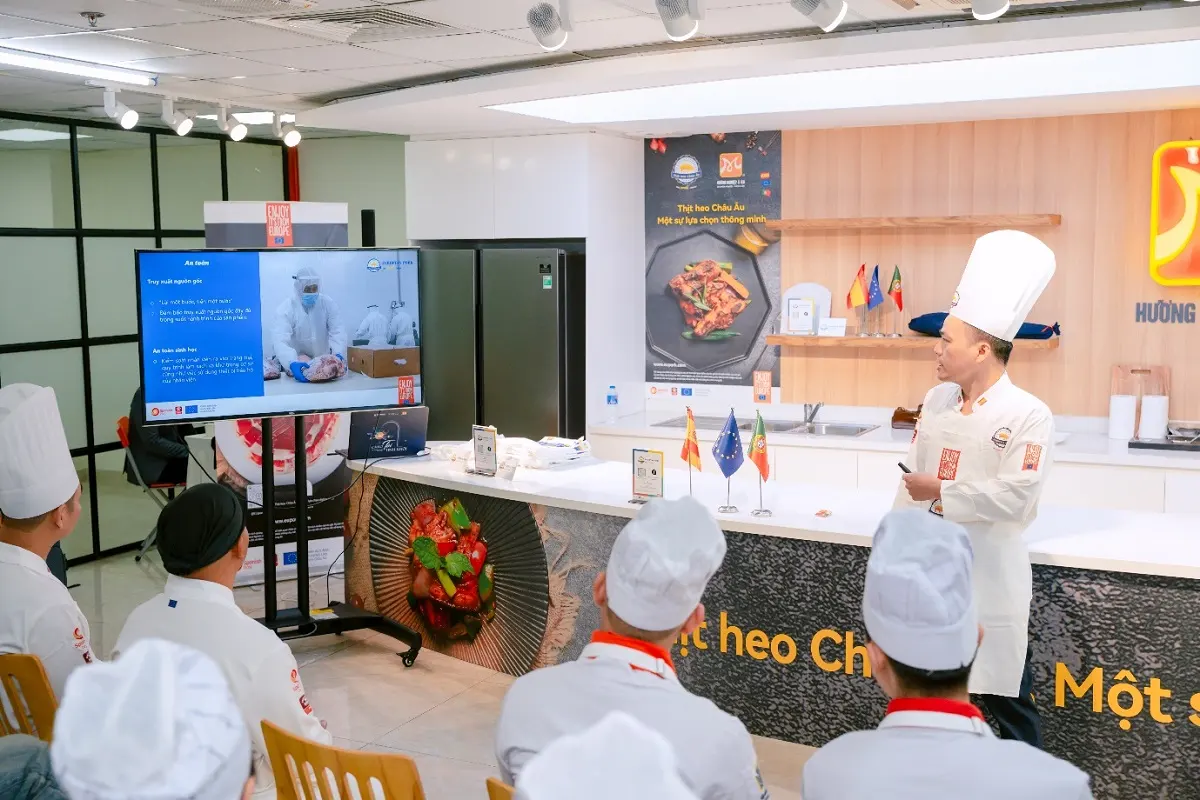 lớp học lý thuyết về thịt heo châu âu