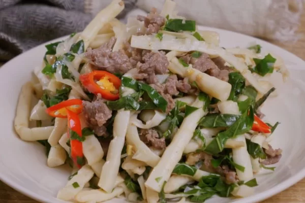 Măng xào lá lốt thịt bò