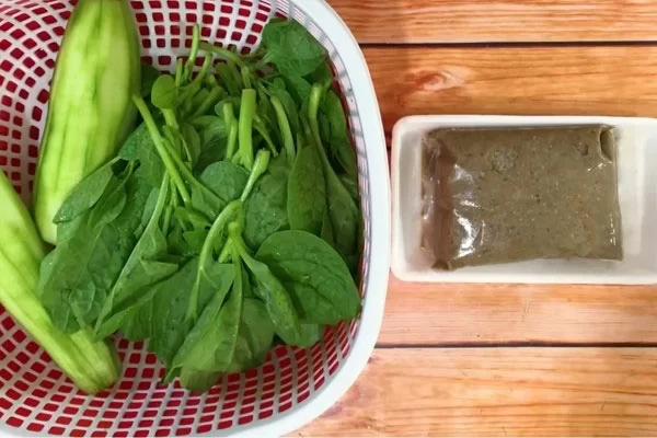 Nguyên liệu nấu canh cua đồng mồng tơi