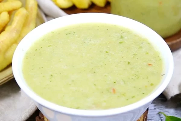 Nước chấm tắc mặn mặn, cay cay