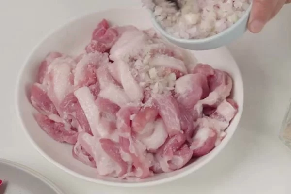 Ướp thịt ba chỉ