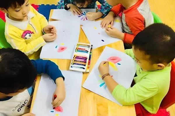 các phương pháp dạy vẽ cho trẻ mầm non