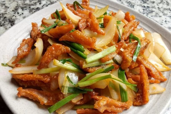 Lưu ý khi làm sụn gà chiên mắm