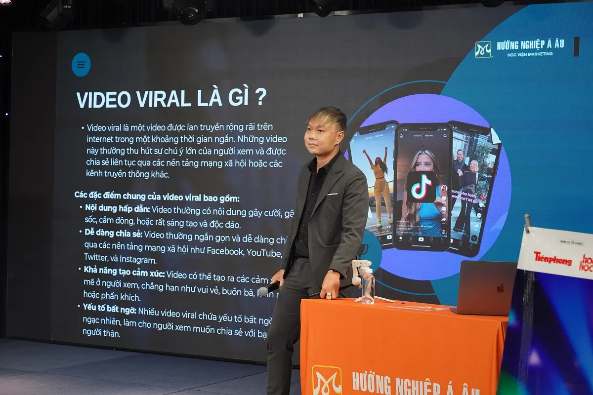 thầy phùng huỳnh vũ quân