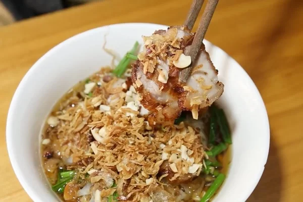 hoc-nau-hu-tieu-xa-xiu học nấu hủ tiếu xá xíu