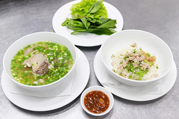 hoc-nau-pho-kho-gia-lai-kinh-doanh học nấu phở khô gia lai kinh doanh
