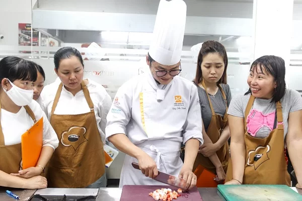 học nấu súp cua