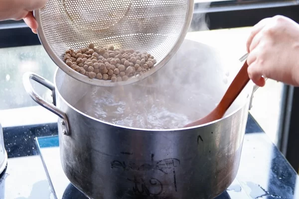 luộc và ủ trân châu