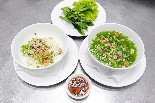 thành phẩm học viên phở 2 tô