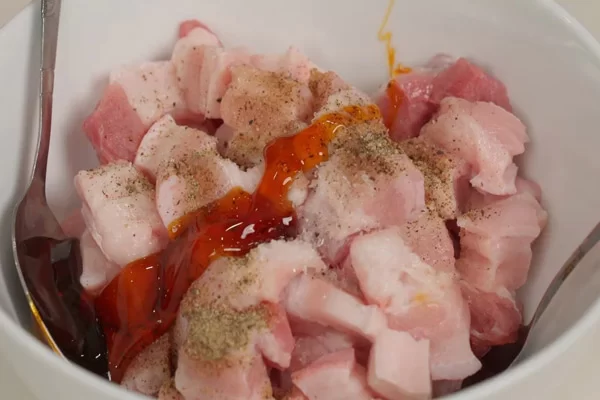 Ướp thịt trong khoảng 20 – 30 phút