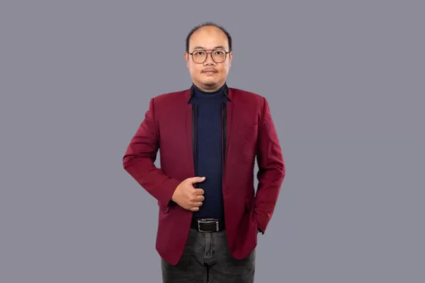 giảng viên hà trần đắc việt