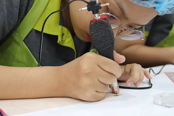 buoi-hoc-tao-soi-hairstroke buổi học tạo sợi hairstroke