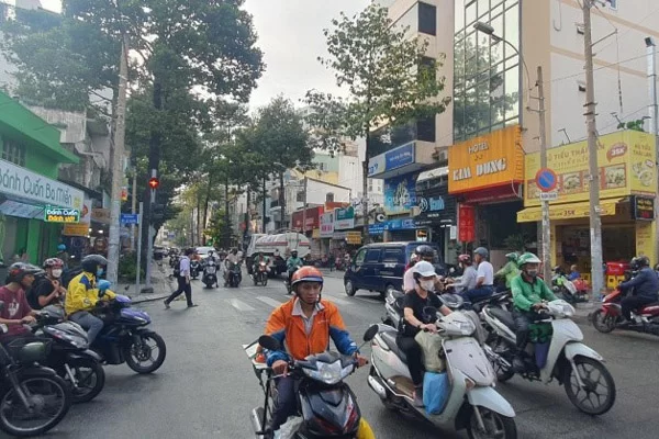 lựa chọn địa điểm kinh doanh quán ăn vặt