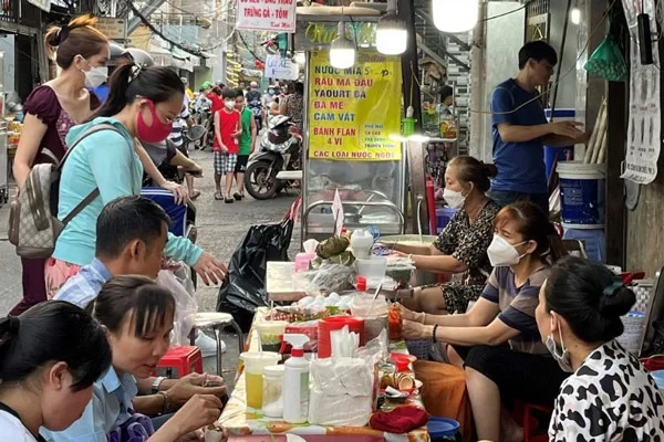 Mô hình kinh doanh món ăn vặt