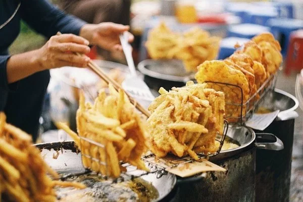 Mở quán ăn vặt ở quê