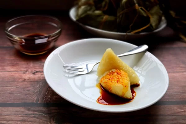 Bánh tro là món ăn mát lành