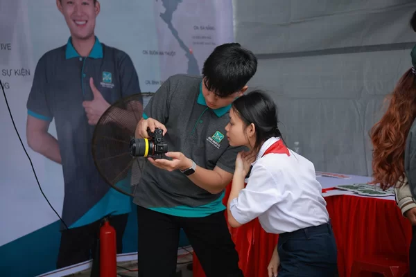 Học Viện Marketing cũng thu hút đông đảo các bạn trẻ