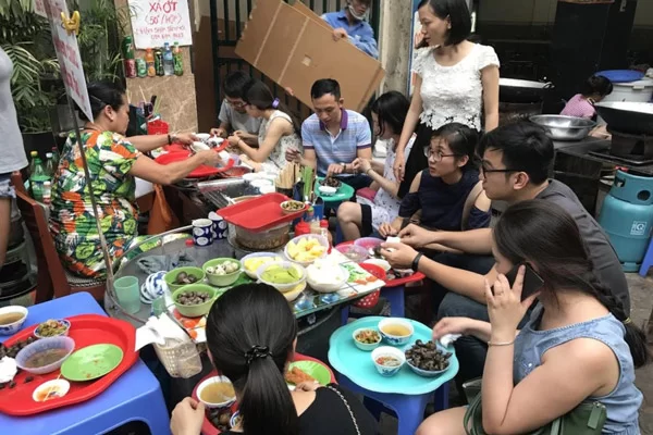 Kinh doanh quán ốc đắt khách