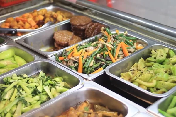 Kinh nghiệm mở quán ăn chay tiết kiệm