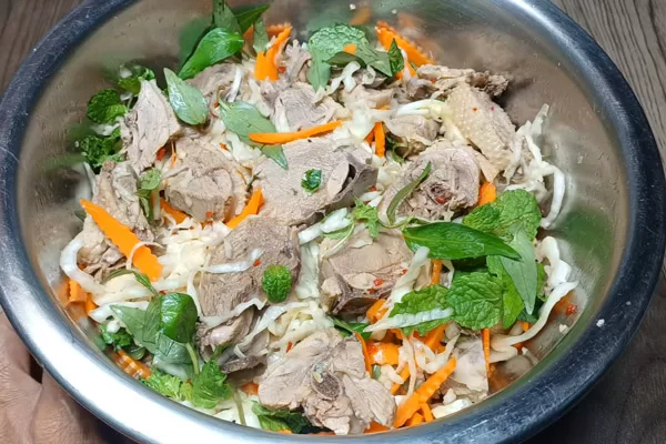 Cách làm gỏi vịt chua ngọt, kích thích vị giác