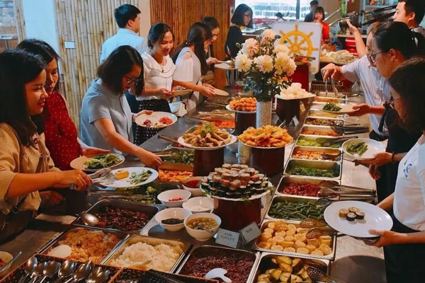 Mở quán buffet bình dân