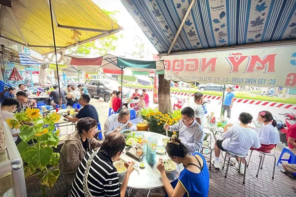 Nên mở quán hủ tiếu ở nhưng nơi đông đúc dân cư