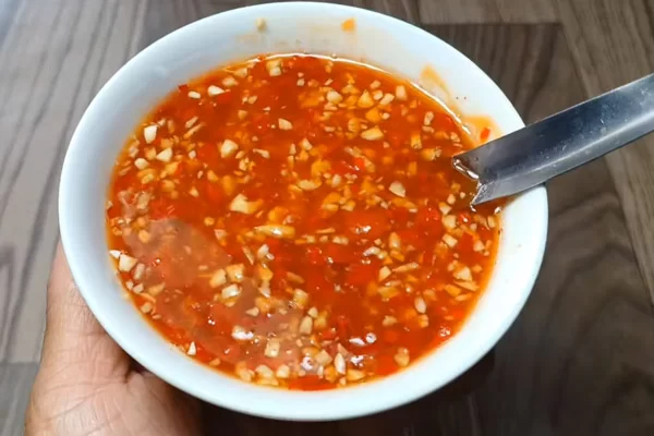 Nước mắm trộn gỏi chua ngọt