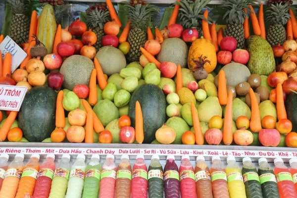 Kinh doanh nước ép trái cây vỉa hè