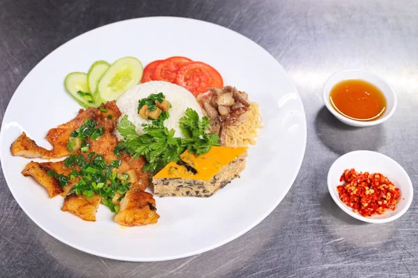 lưu ý về chi phí mở quán cơm tấm