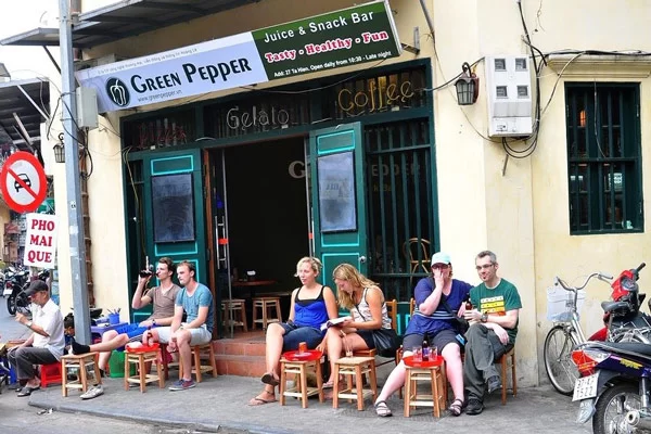 Vốn Đầu Tư Cho Quán Cà Phê Vỉa Hè