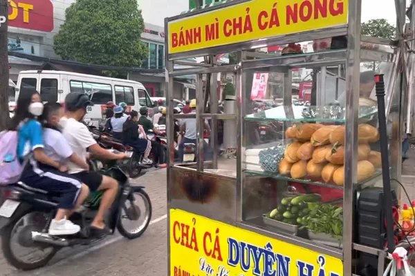 Bán bánh mì chả cá đơn giản, dễ thu hồi vốn