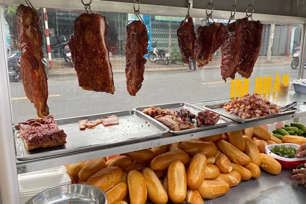 Bí quyết kinh doanh bánh mì heo quay