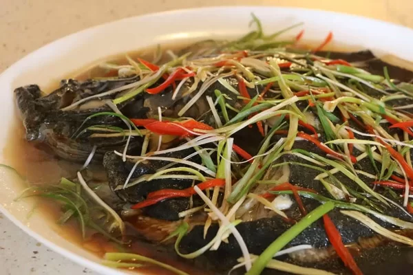 Cá bơn hấp xì dầu