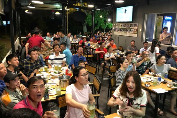 Kinh doanh quán bia hơi ngày càng phổ biến