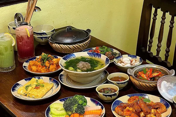 Mở quán ăn gia đình cần chuẩn bị những gì