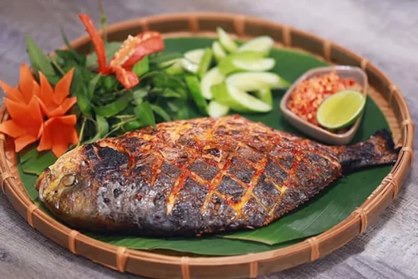 Cá Dìa Nướng Than