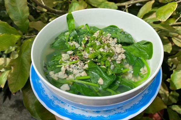 Canh Hến Mồng Tơi Củ Nén