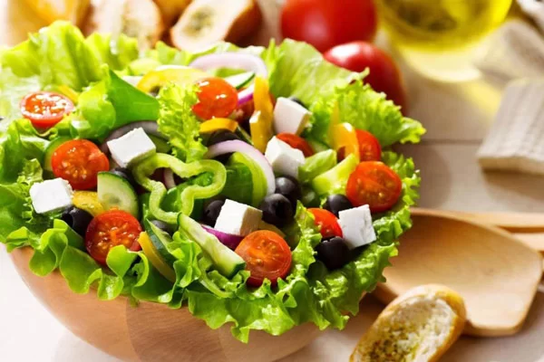 Làm Salad Mayonnaise Cho Người Ăn Kiêng