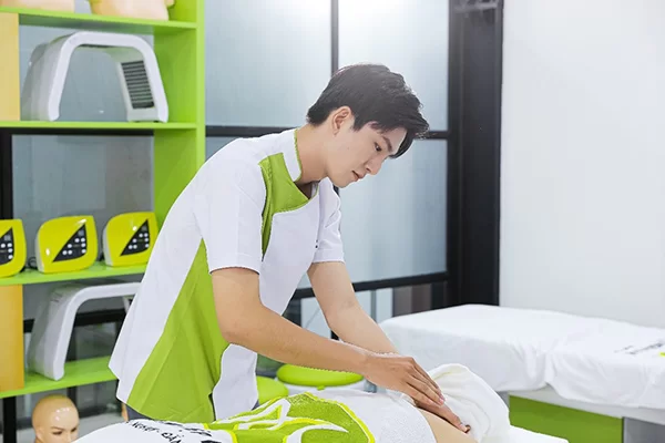 lop-hoc-cham-soc-nguoi-cao-tuoi lớp học chăm sóc người cao tuổi