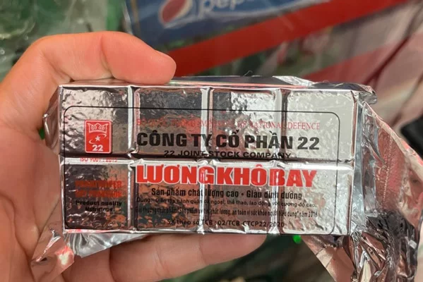 Lương Khô Bay (Quân Đội)