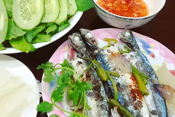 Cá Nục Hấp Gừng Hành