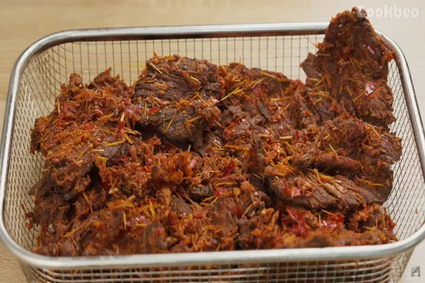 Cách làm thịt bò khô miếng chuẩn vị, đơn giản