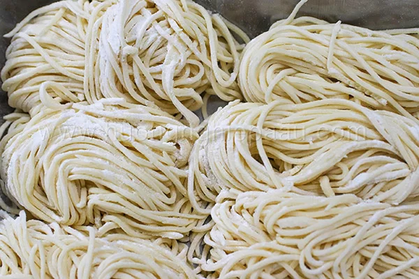 học làm mì tươi chuẩn vị hoa