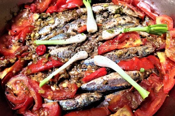 Kho cá với lửa nhỏ