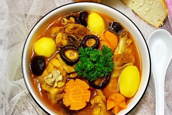 Có thể ăn lagu gà với bánh mì