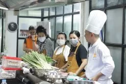 hình ảnh lớp học thực tế của khóa học nghiệp vụ cấp dưỡng chuyên nghiệp 07