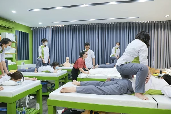 Xoa Bóp Trị Liệu Cổ Vai Gáy Tại Nhà